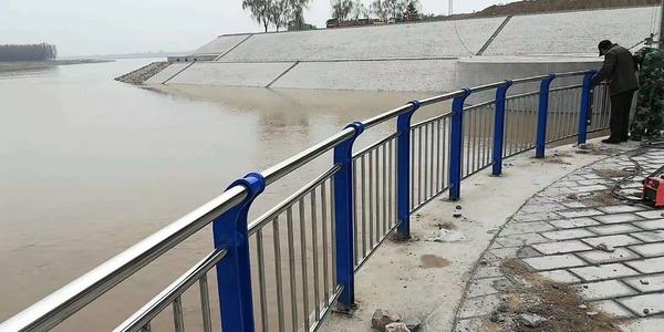 松原碳素鋼復合管橋梁護欄 松原碳素鋼復合管橋梁護欄